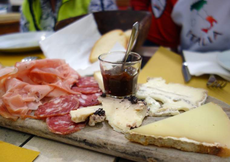 04 mondo bike piedmont tour cheese and cold cuts