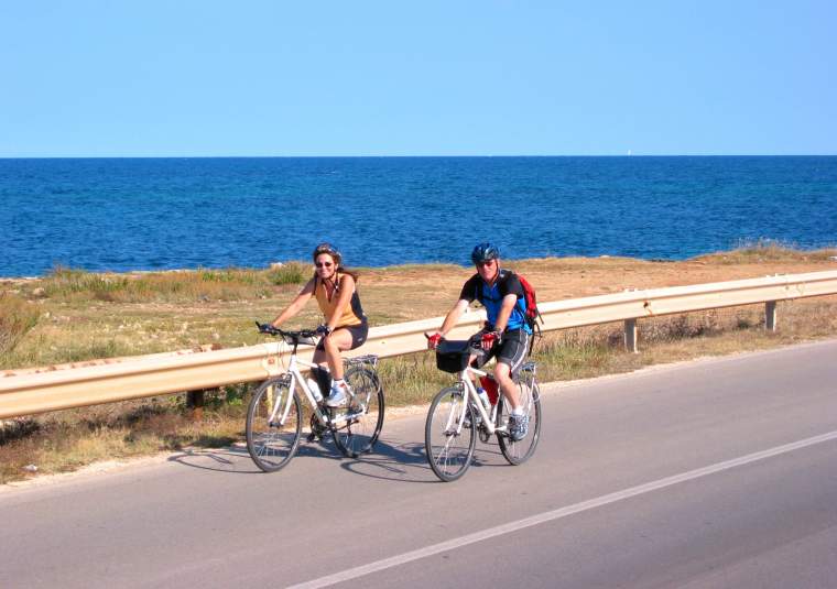 Biking by sea, closer